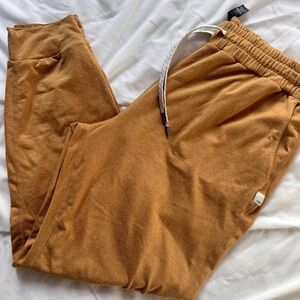 Vuori performance joggers size Large